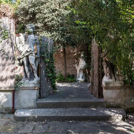Apartment Secret Garden