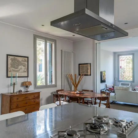 Secret Garden Apartment Venice