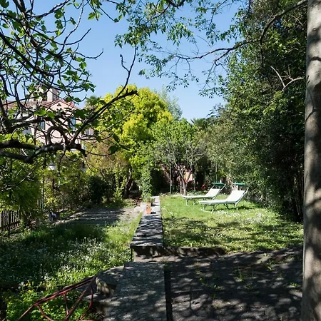 Secret Garden Appartement *